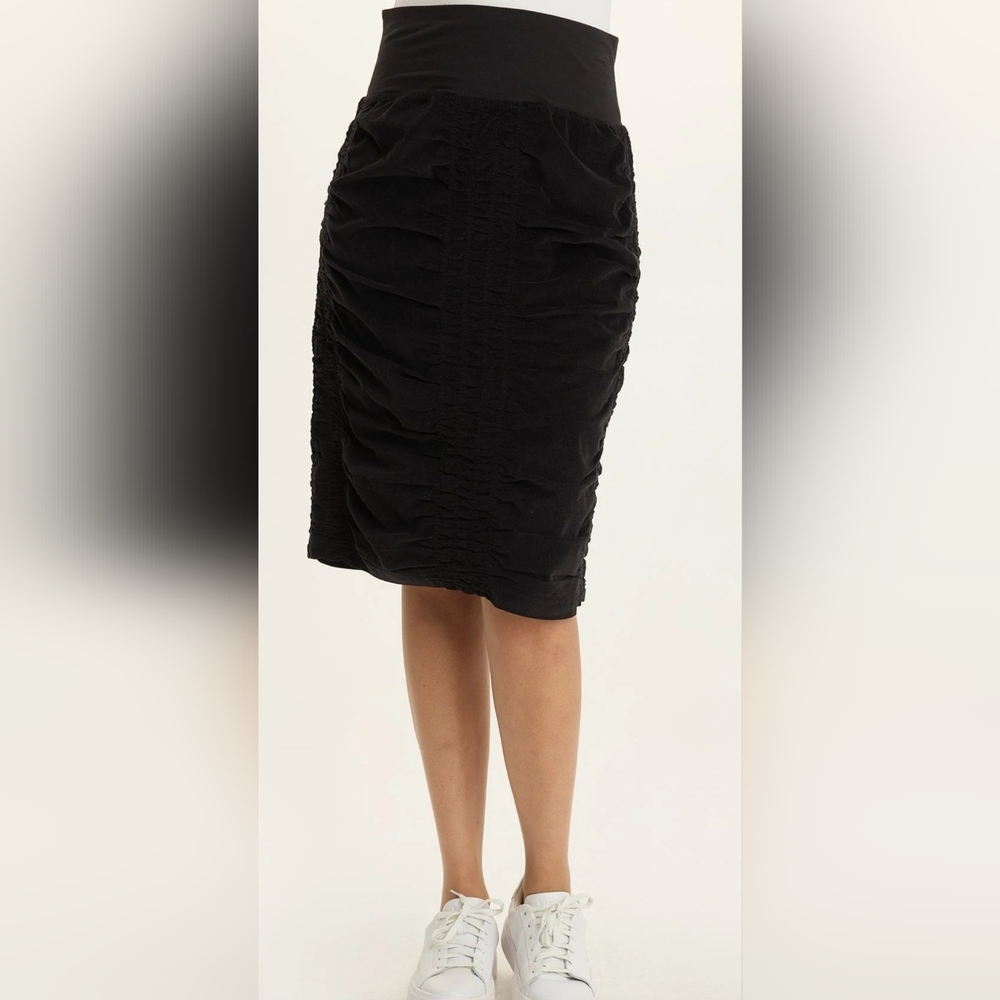 (18) NWT WEARABLES Corduroy Ruched Skirt, Size L